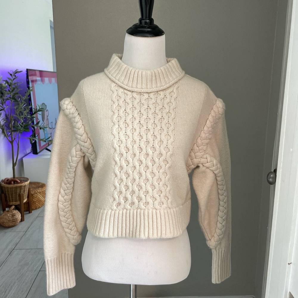 NWOT Zara shoulder pad knit sweater